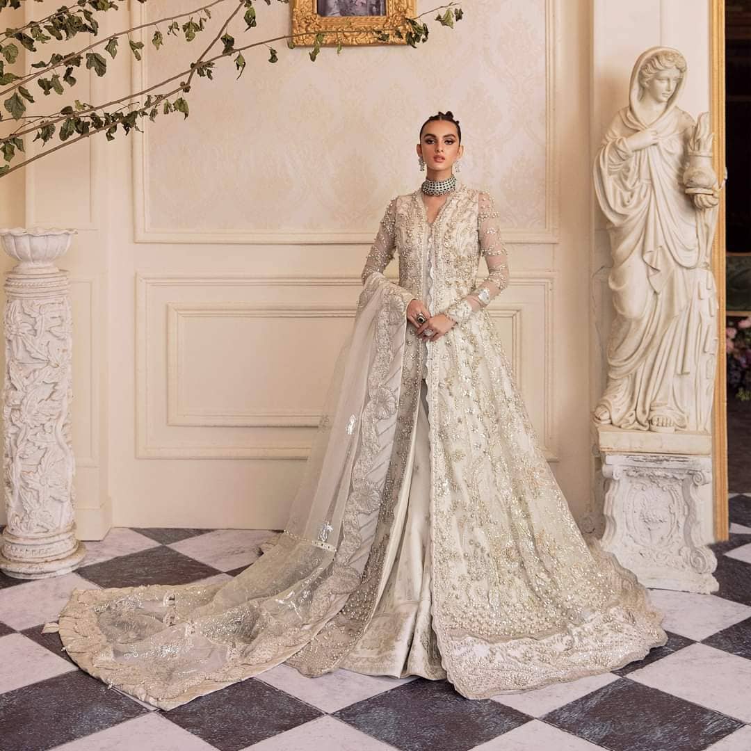 Img_republic_womens_wear_wedding_lehanga_awwal_boutique