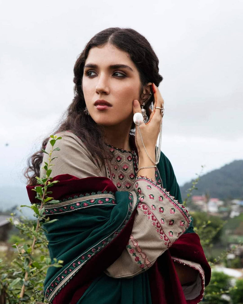 img_zara_shahjahan_winter_shawl_collection_22_awwal_boutique