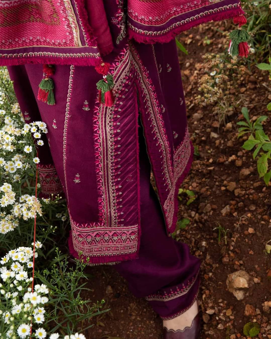 img_zara_shahjahan_winter_shawl_collection_22_awwal_boutique