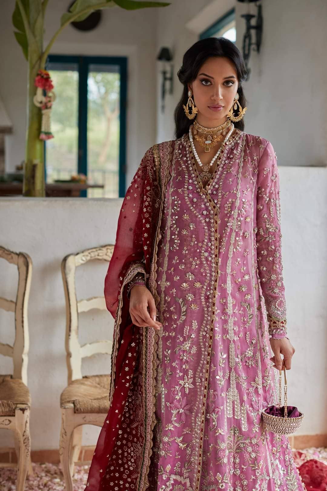 img_suffuse_by_sana_yasir_freesia_2022_wedding_edition_awwal_boutique