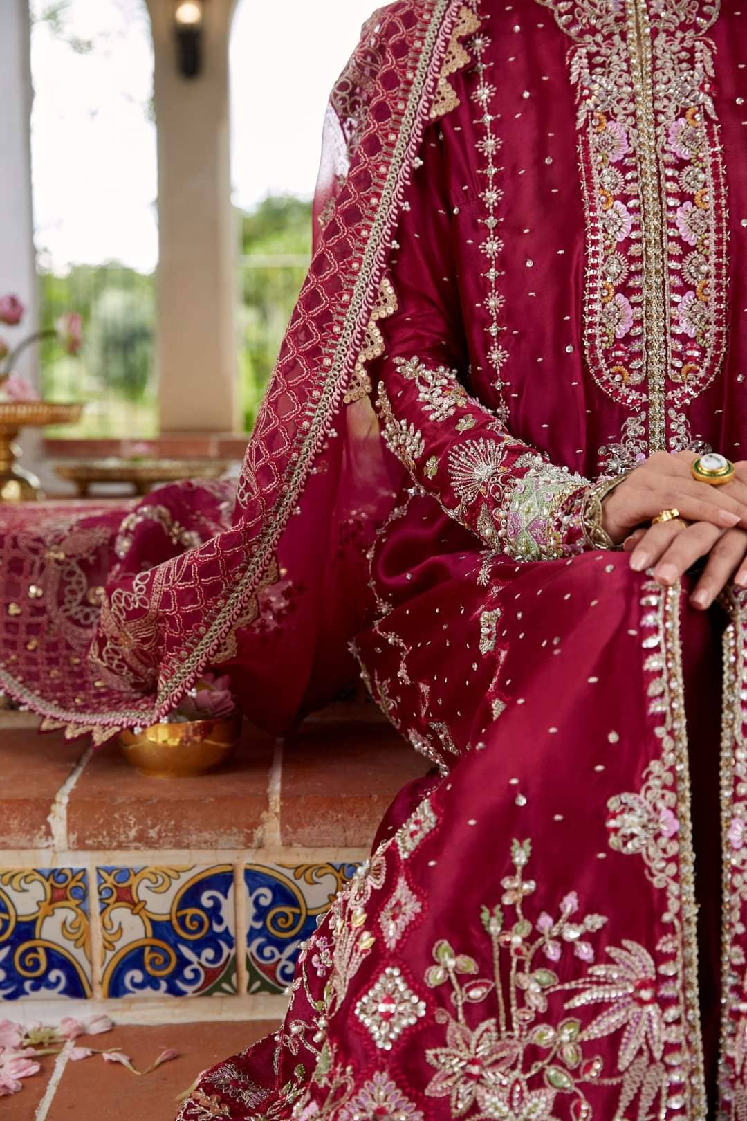 img_suffuse_by_sana_yasir_freesia_2022_wedding_edition_awwal_boutique