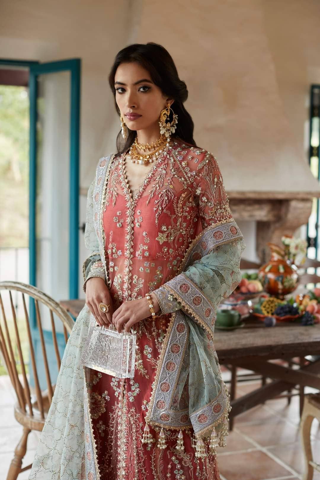 img_suffuse_by_sana_yasir_freesia_2022_wedding_edition_awwal_boutique