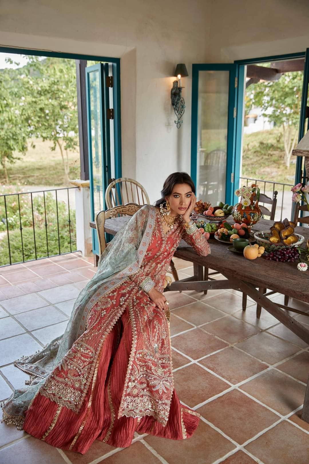 img_suffuse_by_sana_yasir_freesia_2022_wedding_edition_awwal_boutique