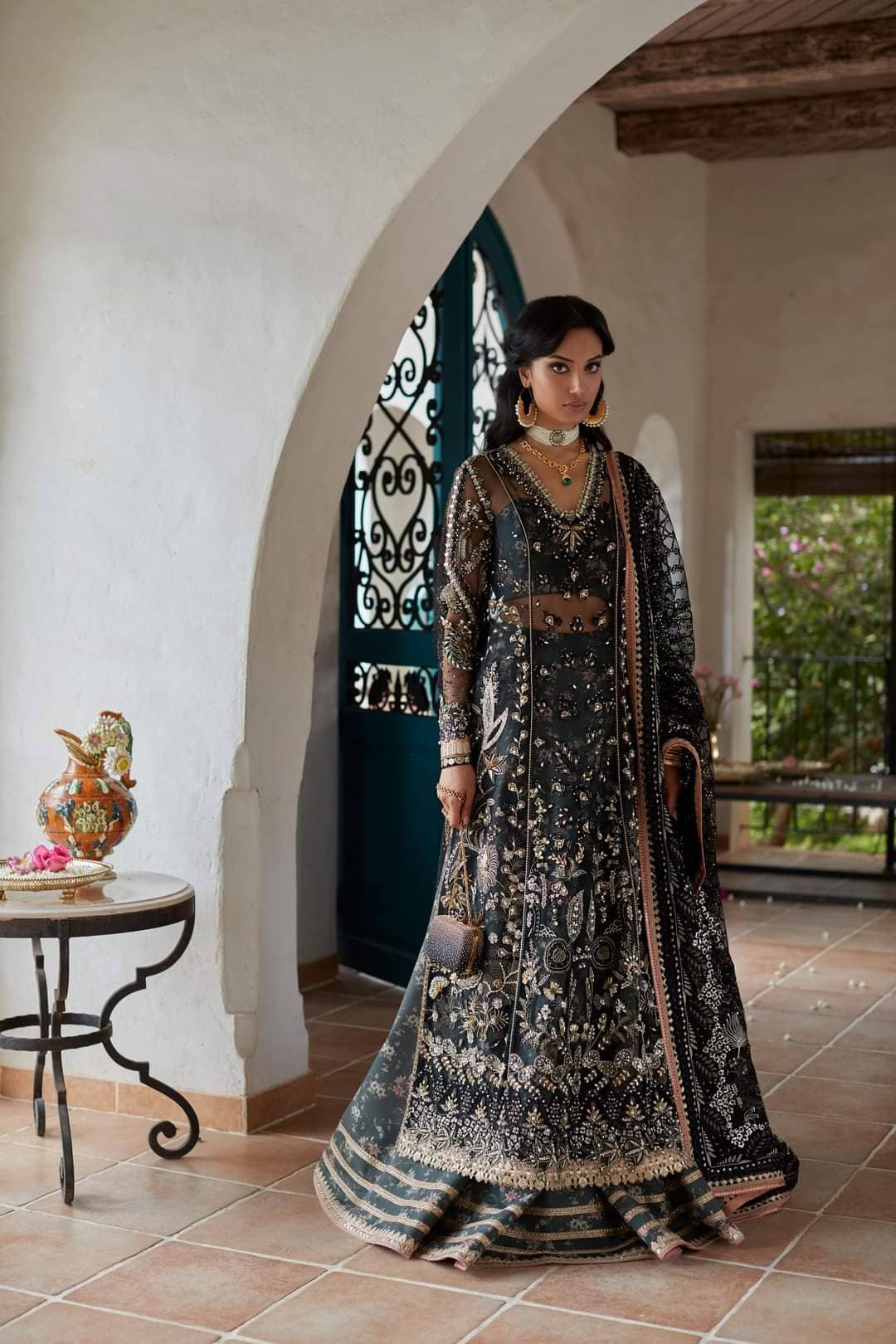 img_suffuse_by_sana_yasir_freesia_2022_wedding_edition_awwal_boutique