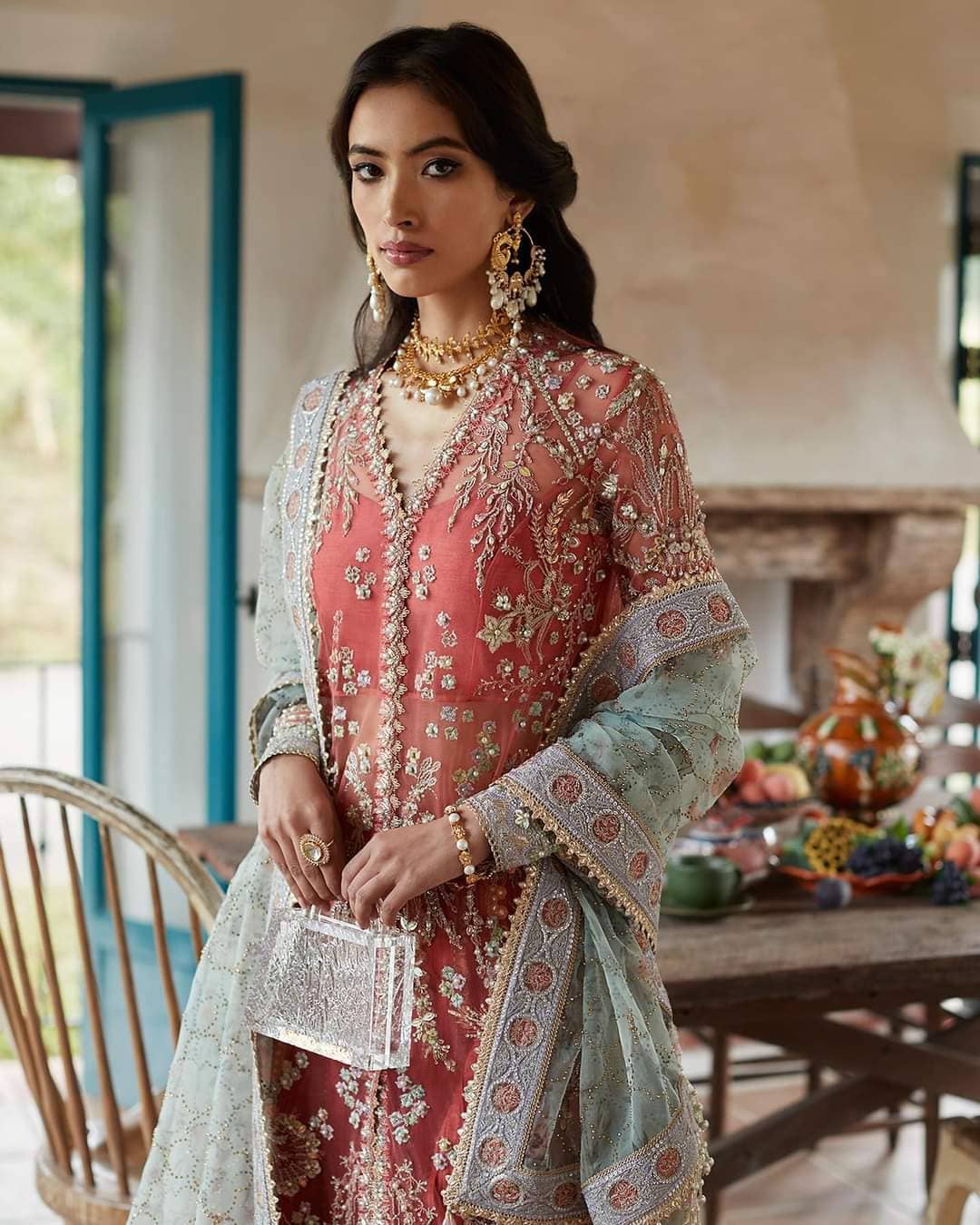 img_suffuse_by_sana_yasir_freesia_2022_wedding_edition_awwal_boutique