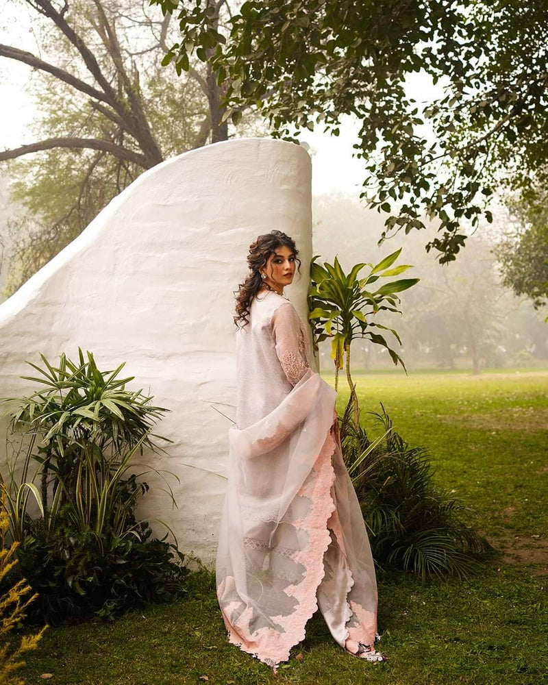 Img_sana_safinaz_muzlin_23_awwal_boutique