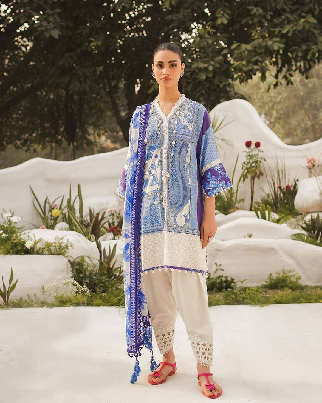 Img_sana_safinaz_muzlin_23_awwal_boutique