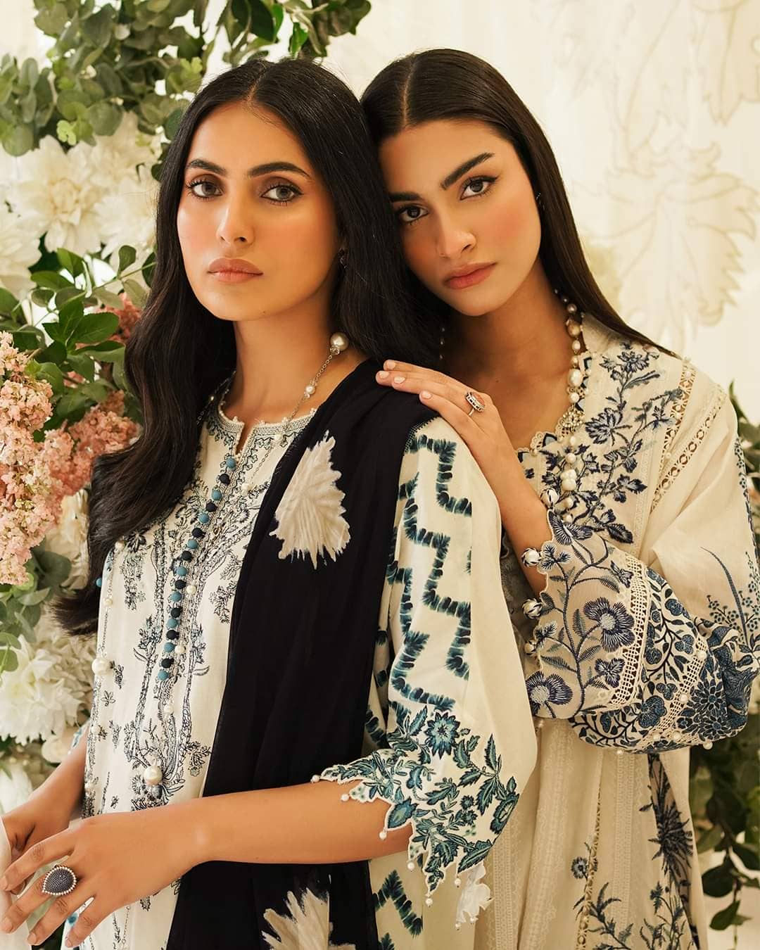 Img_sana_safinaz_muzlin_23_awwal_boutique