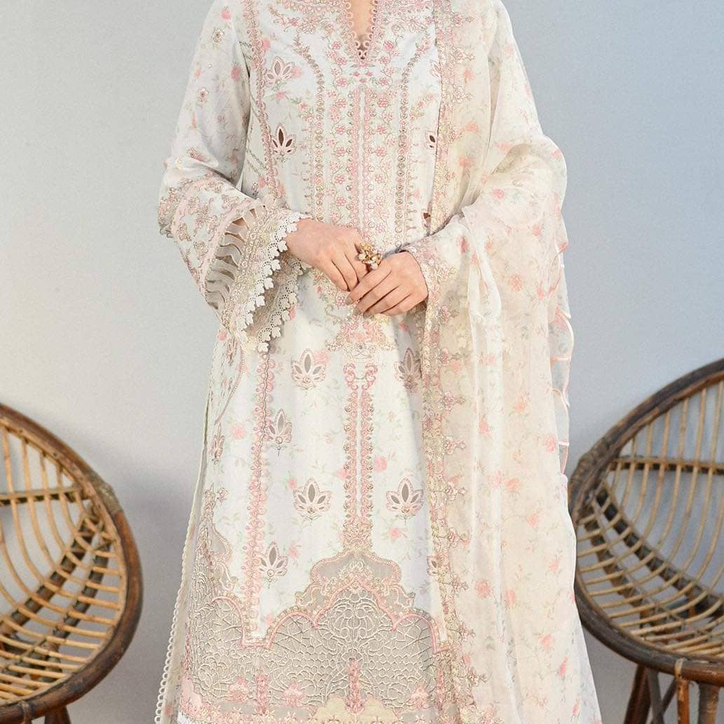 img_qalamkar_sahil_luxury_lawn_23_awwal_boutique