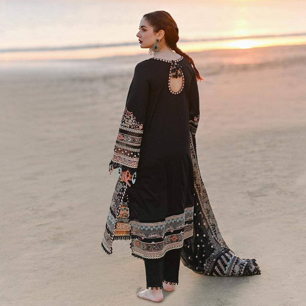 img_qalamkar_sahil_luxury_lawn_23_awwal_boutique