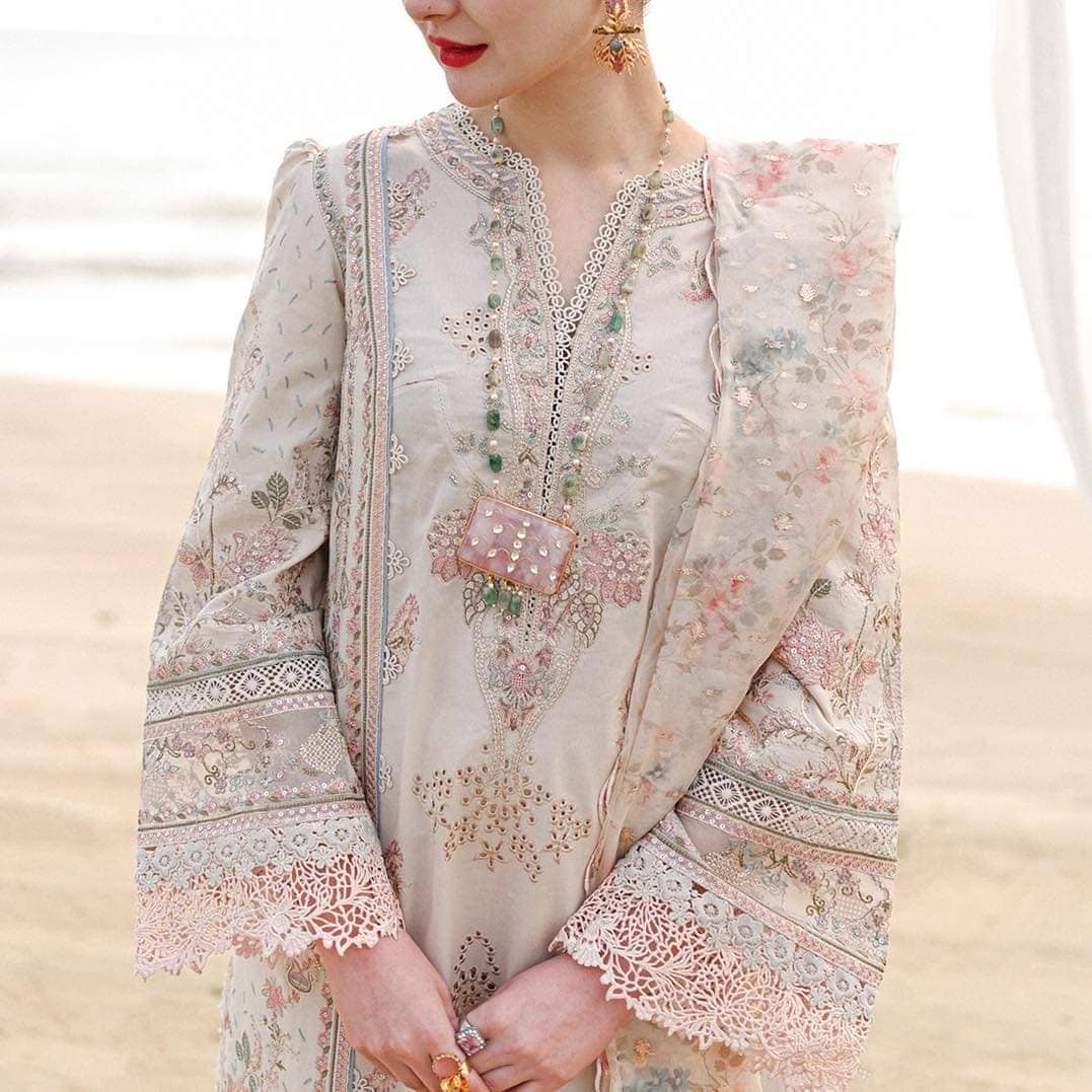 img_qalamkar_luxury_sahil_lawn_23_awwal_boutique