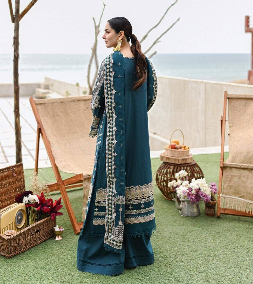 img_qalamkar_sahil_luxury_lawn_23_awwal_boutique