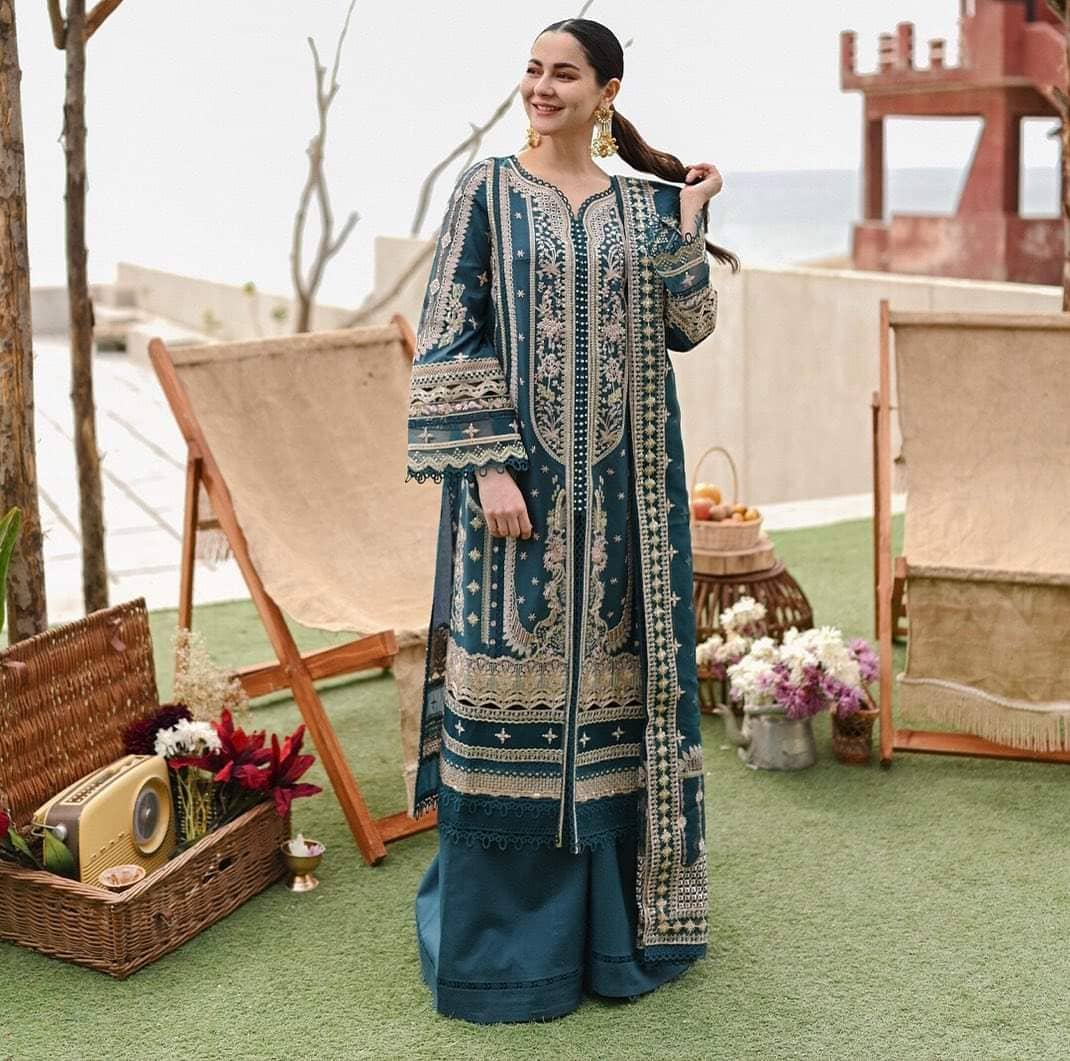 img_qalamkar_sahil_luxury_lawn_23_awwal_boutique