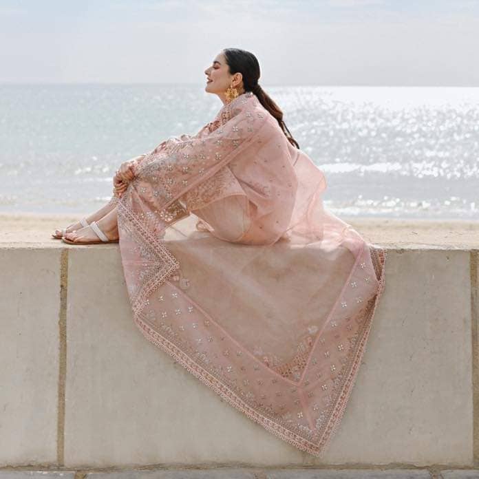 Qalamkar Sahil Luxury Lawn 23/Ansha