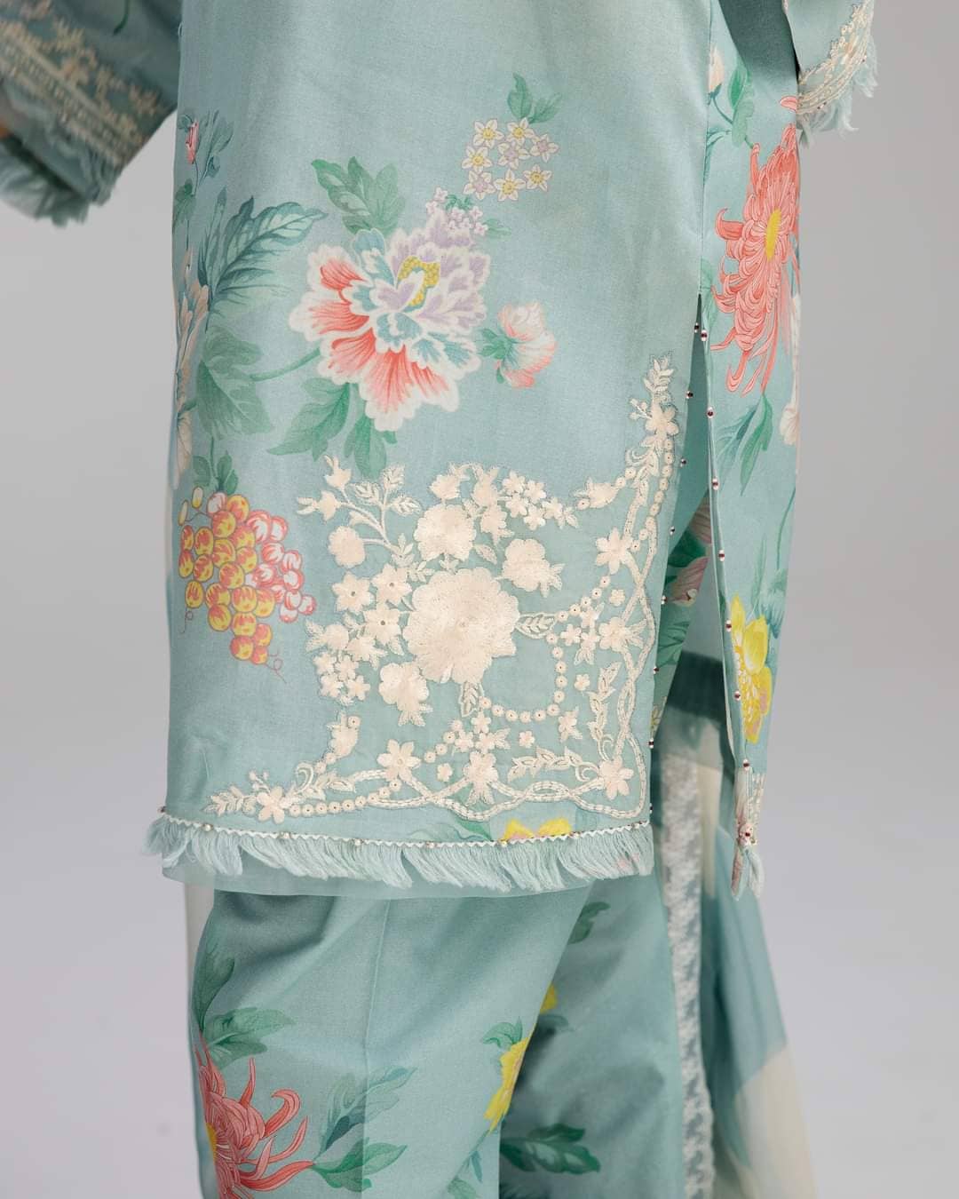 img_coco_lawn_by_zara_shahjahan_23_awwal_boutique