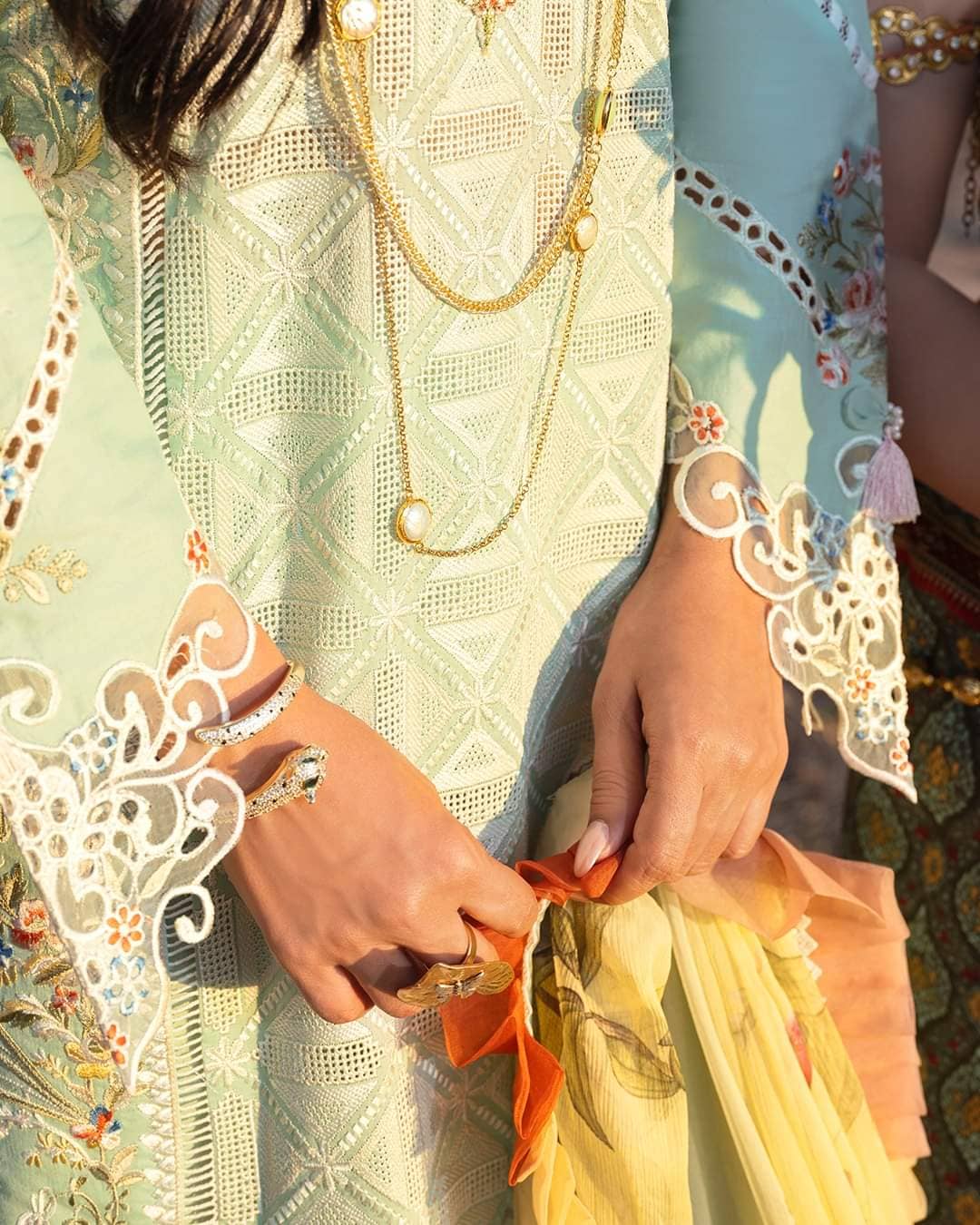 img_mushq_lawana_lawn_23_awwal_boutique