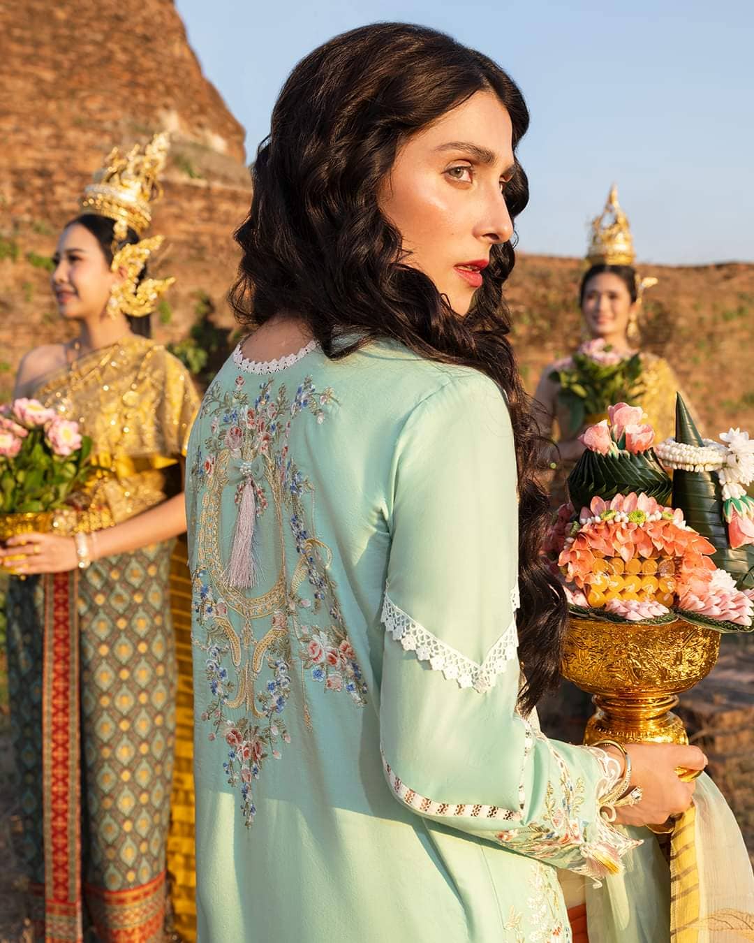 img_mushq_lawana_lawn_23_awwal_boutique