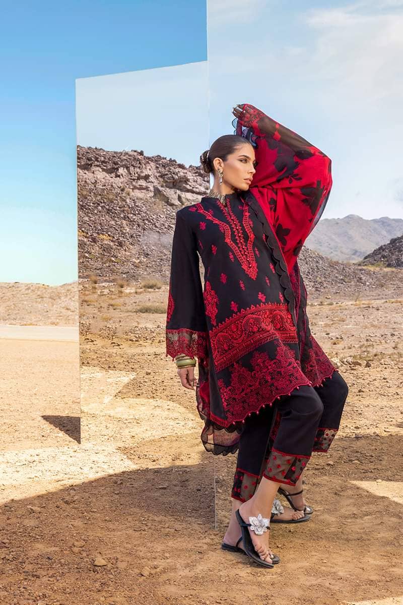 img_zainab_chottani_chikankari_lawn_23_awwal_boutique