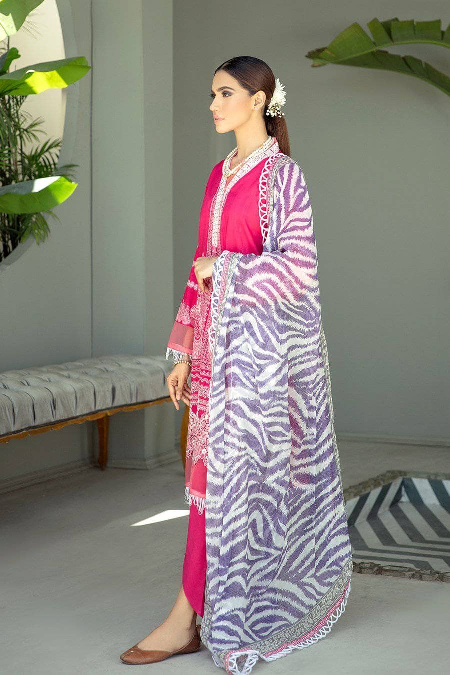 img_faixa_faixan_by_ittehad_lawn_2021_awwal_boutique