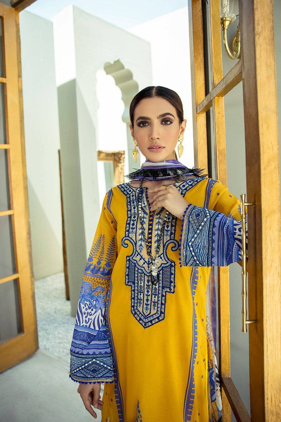 img_faixa_faixan_by_ittehad_lawn_2021_awwal_boutique