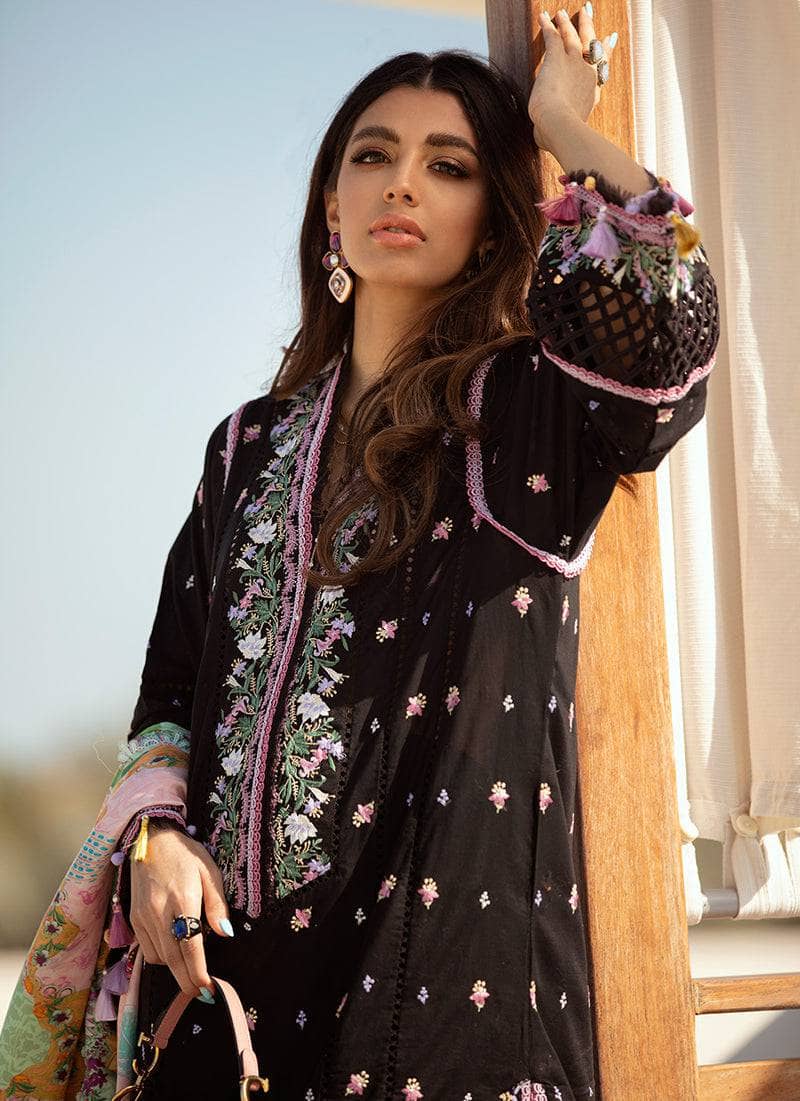 img_farah_talib_aziz_lawn_22_awwal_boutique_awwal_boutique