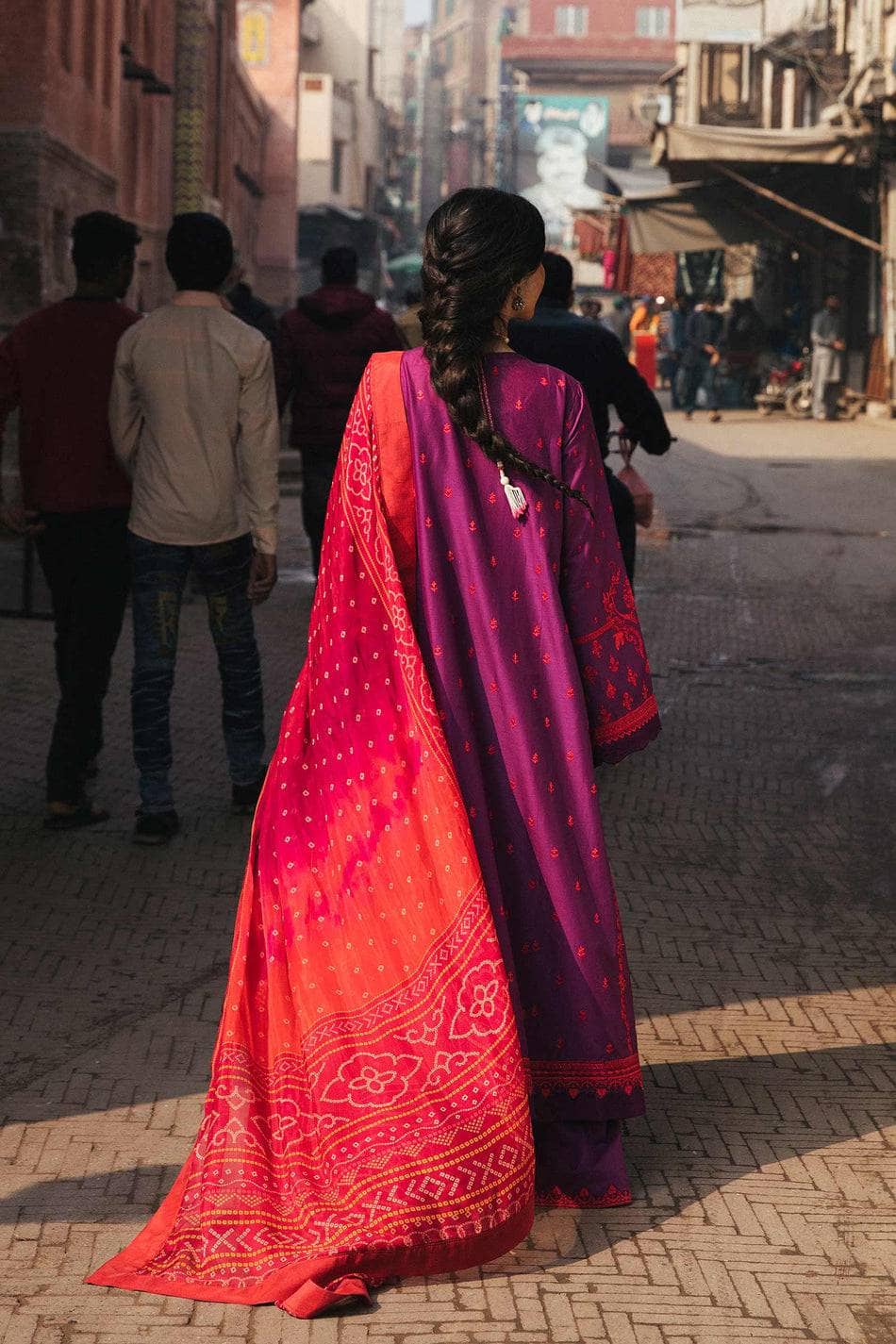 Img_zara_shahjahan_lawn_22_awwal_boutique