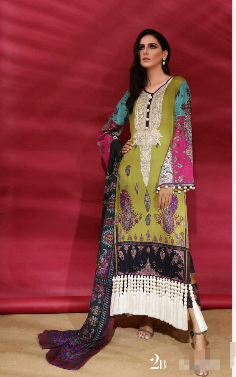 img_sana_safinaz_muzlin_winter_collection_awwal_boutique