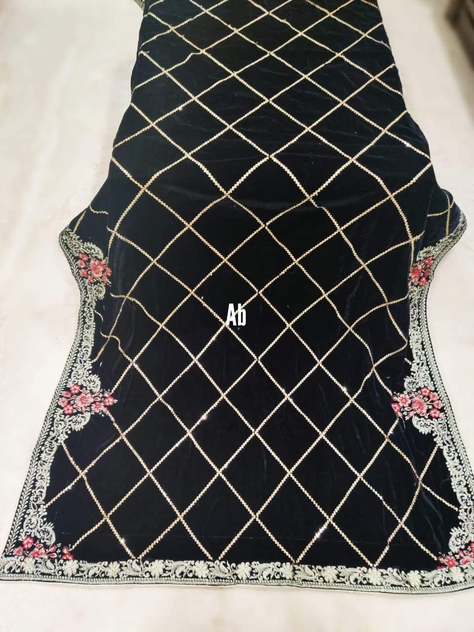 img_velvet_embroidered_shawl_collection_awwal_boutique