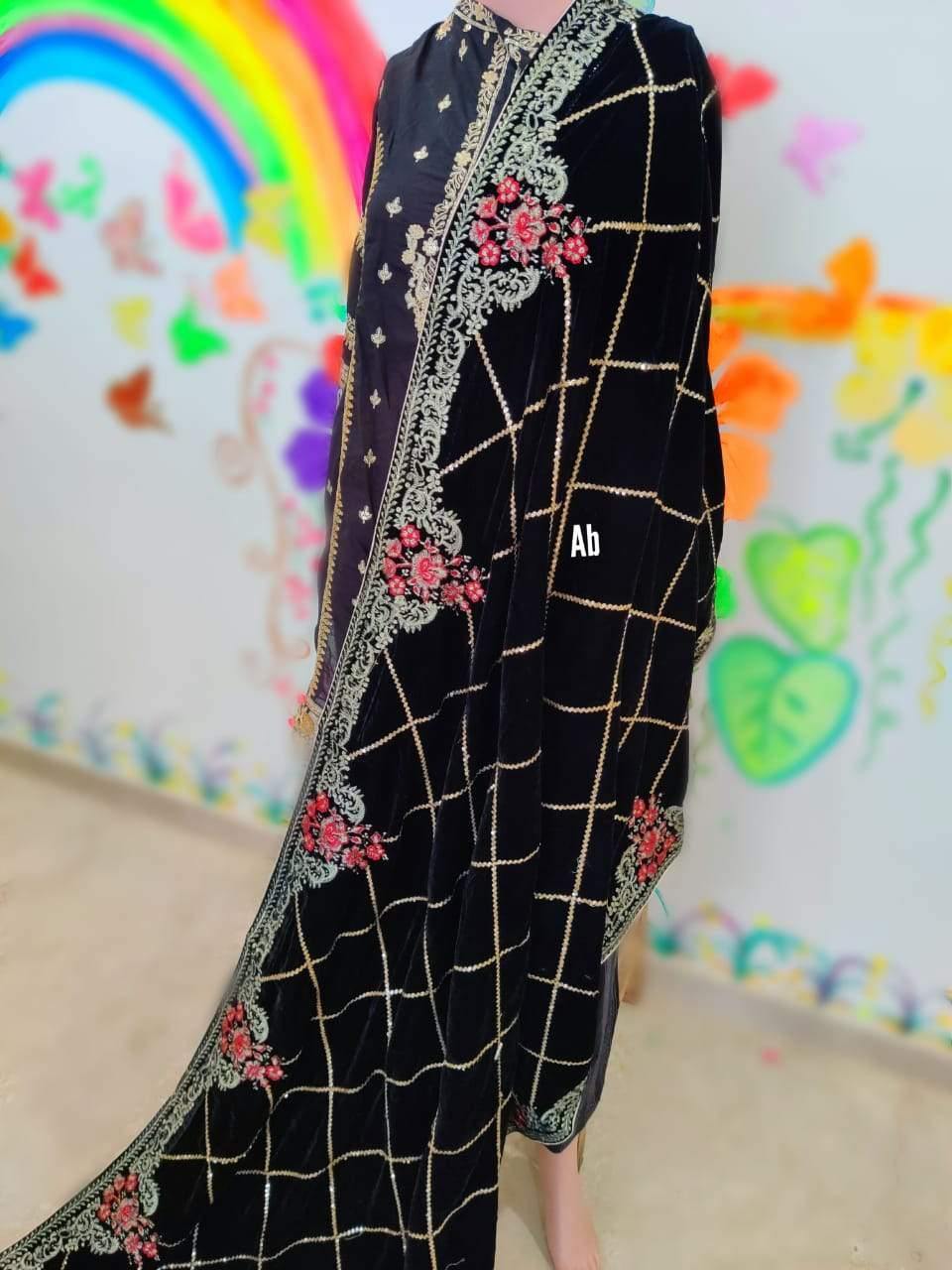 img_velvet_embroidered_shawl_collection_awwal_boutique