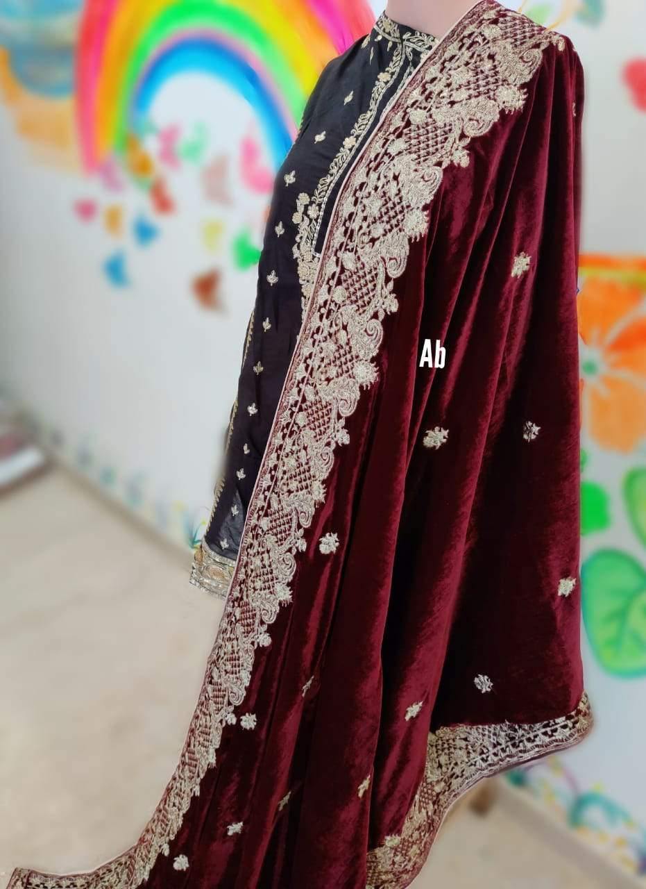 img_velvet_embroidered_shawl_collection_awwal_boutique