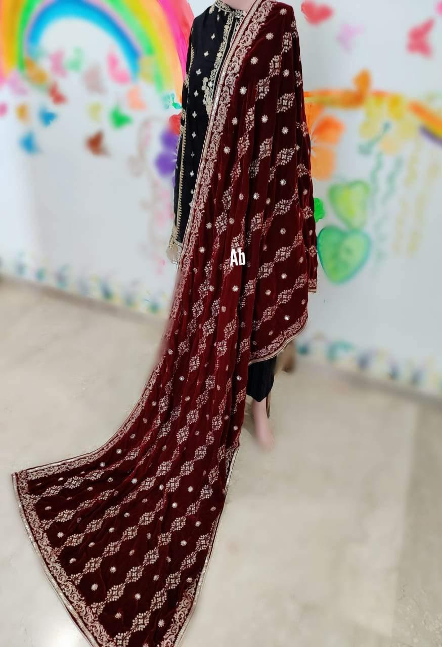 img_velvet_embroidered_shawl_collection_awwal_boutique
