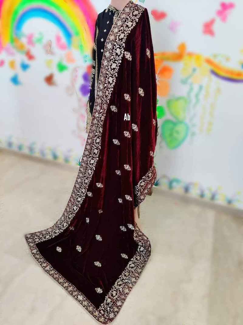 img_velvet_embroidered_shawl_collection_awwal_boutique