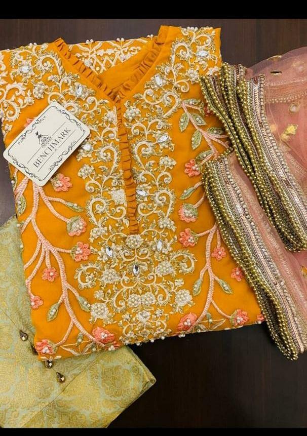 img_benchmark_luxury_pret_collection_awwal_boutique