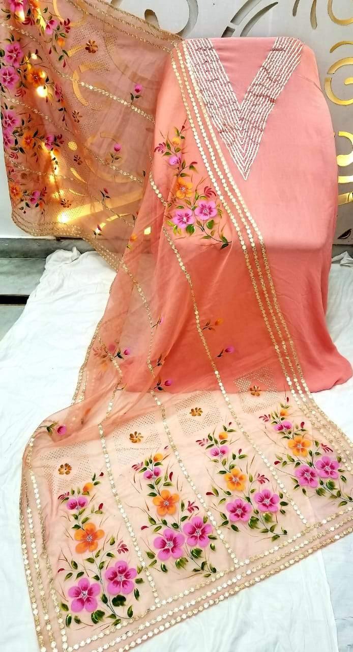 img_hand_painted_fabrics_awwal_boutique