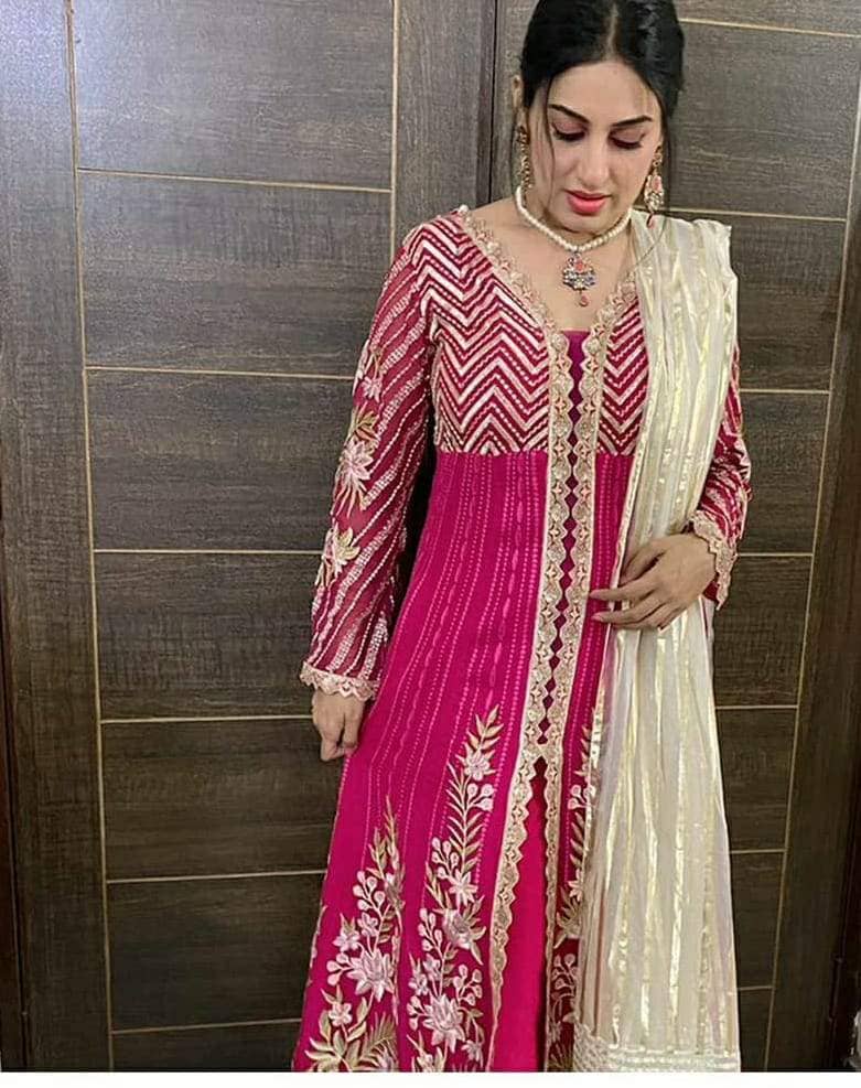 img_spotted_in_serene_awwal_boutique