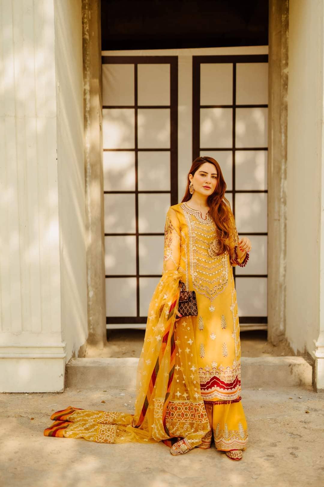 img_qalamkar_shadmani_luxury_formals_awwal_boutique