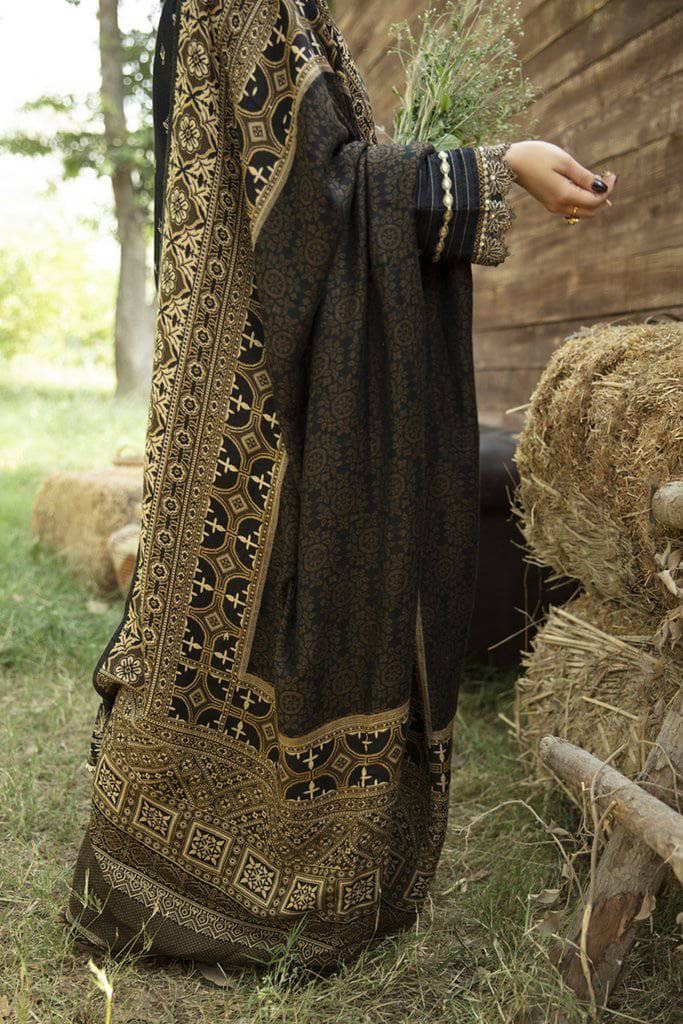 img_qalamkar_luxury_shawl_collection_awwal_boutique