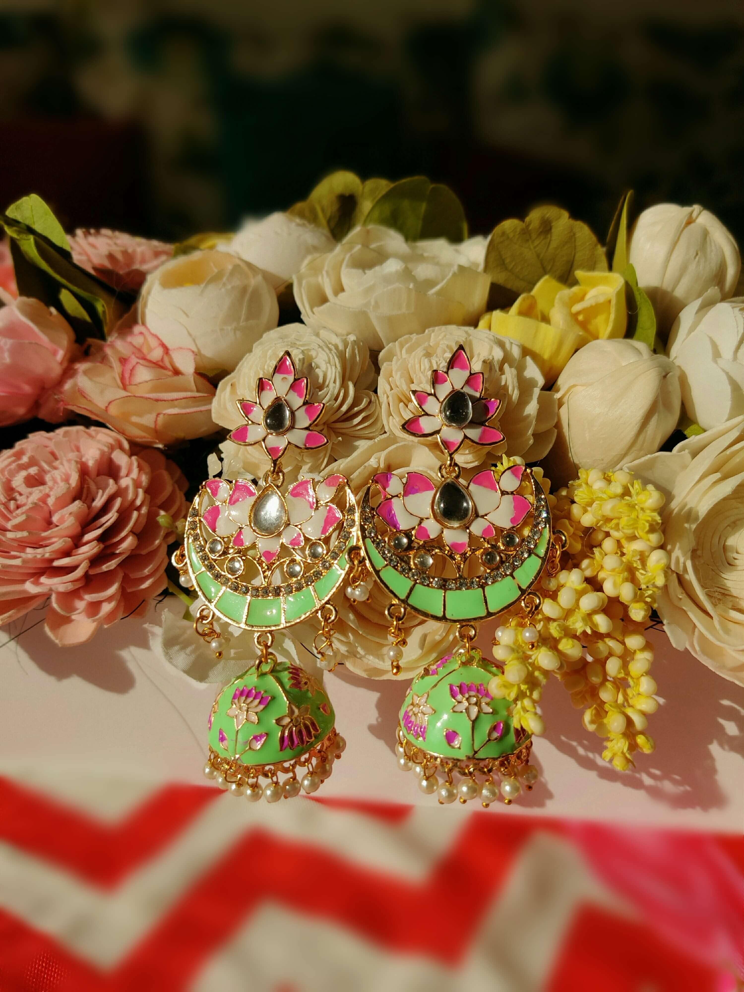 img_minakari_jewellery_jhumkis_awwal_boutique