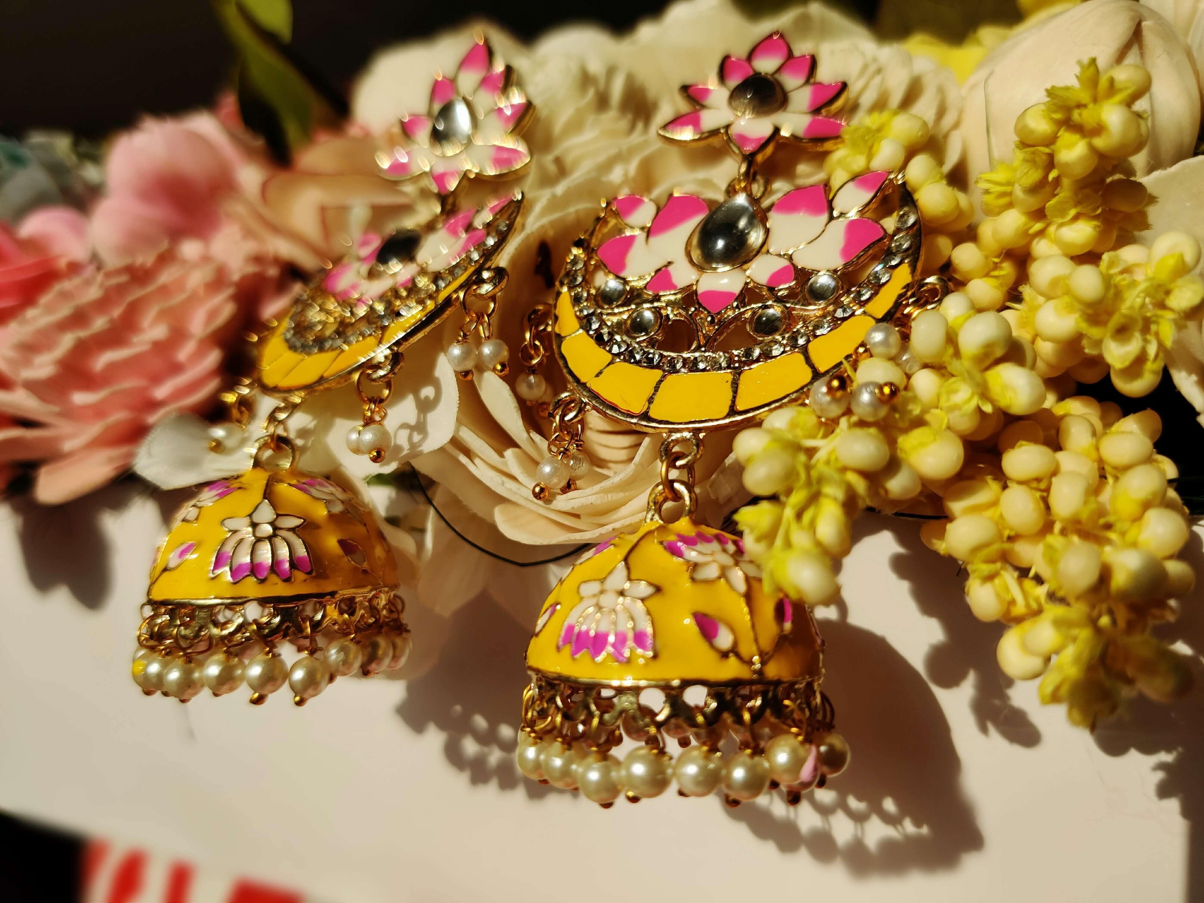 img_minakari_jewellery_jhumkis_awwal_boutique