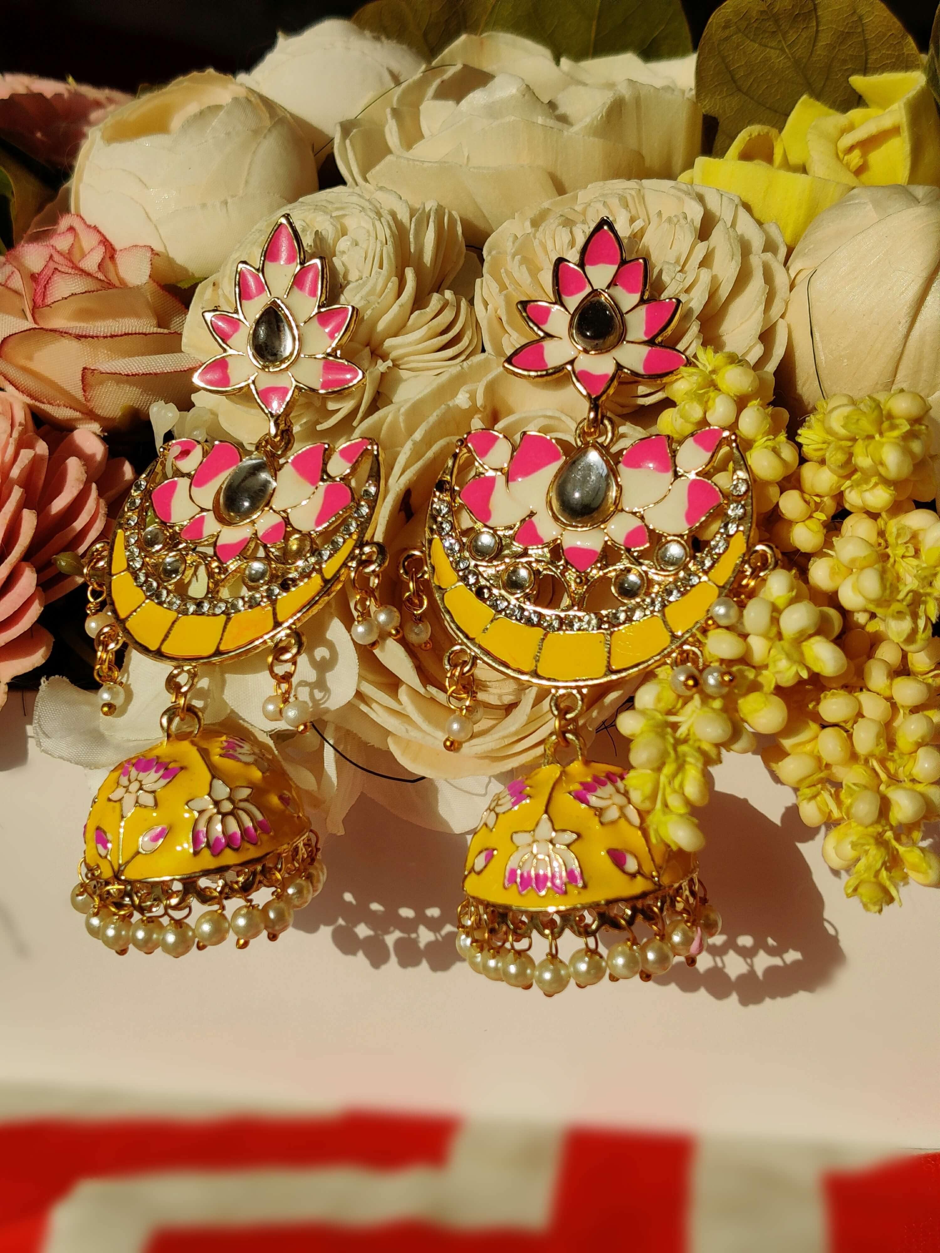 img_minakari_jewellery_jhumkis_awwal_boutique