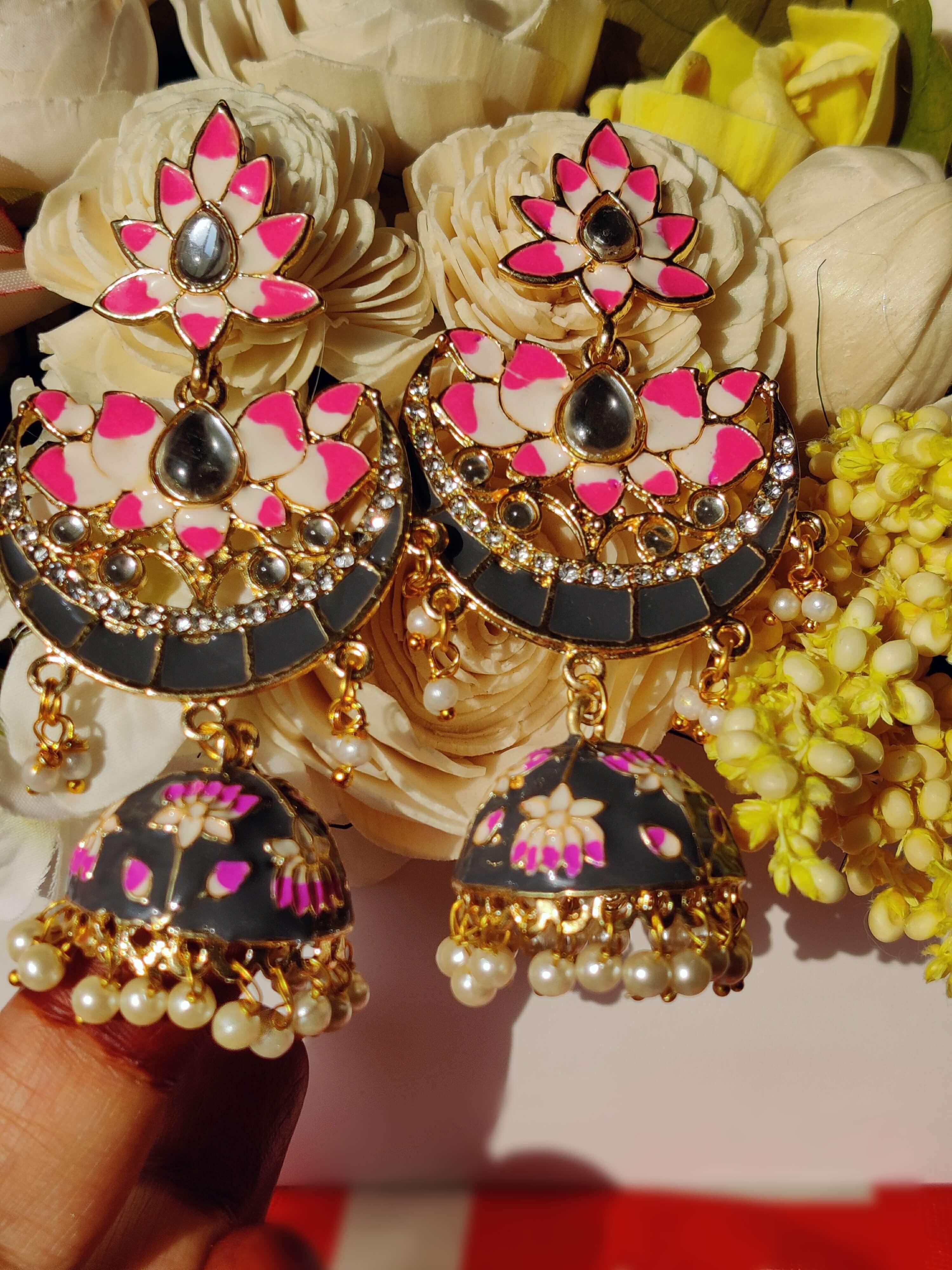 img_minakari_jewellery_jhumkis_awwal_boutique