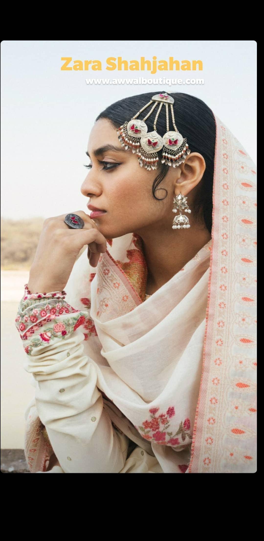 img_zara_shahjahan_lawn_garden_of_love_2020_awwal_boutique