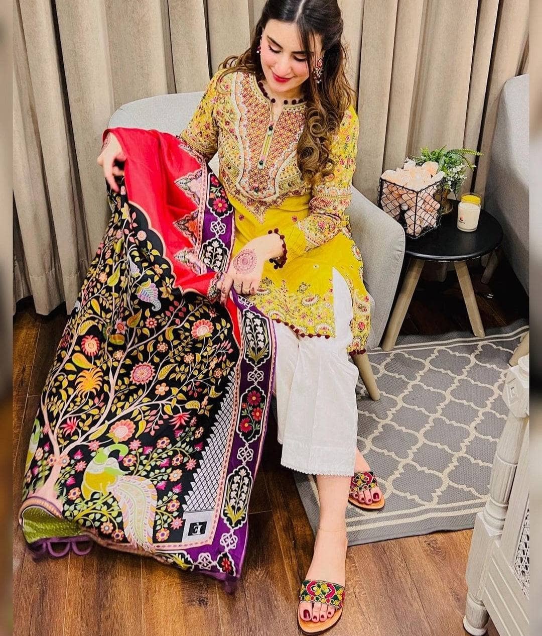 img_elan_lawn_22_awwal_boutique