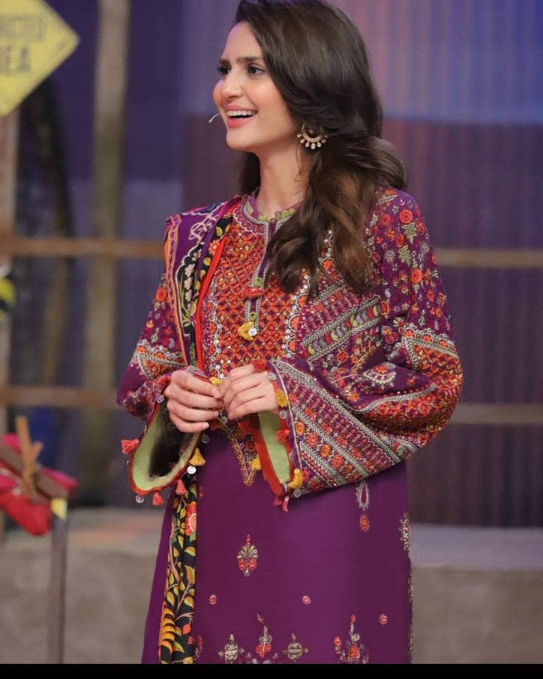 img_elan_lawn_22_awwal_boutique