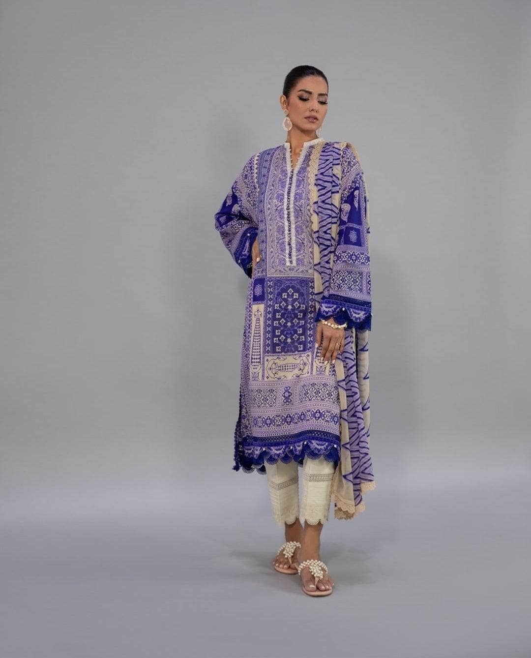 img_sana_safinaz_mahay_lawn_22_awwal_boutique