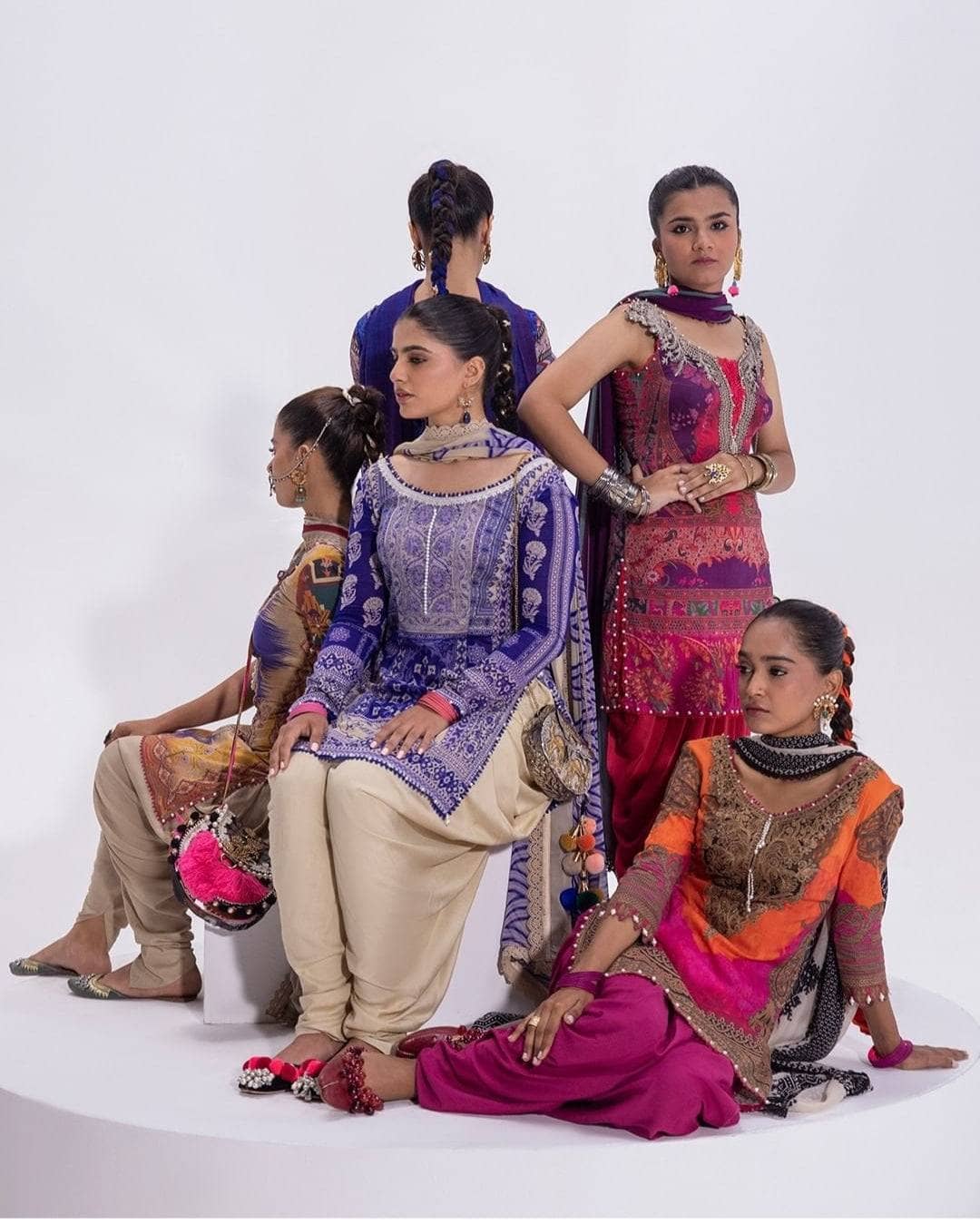 img_sana_safinaz_mahay_lawn_22_awwal_boutique