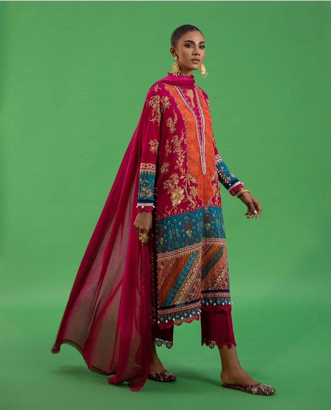 img_sana_safinaz_mahay_lawn_22_awwal_boutique