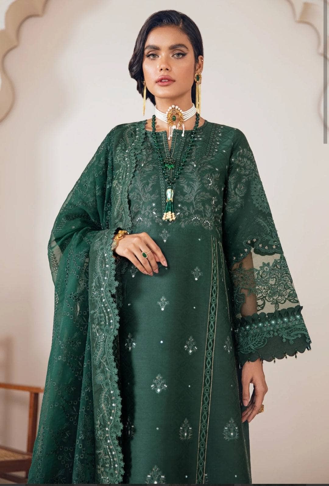 img_baroque_khurmi_jacquard_lawn_awwal_boutique