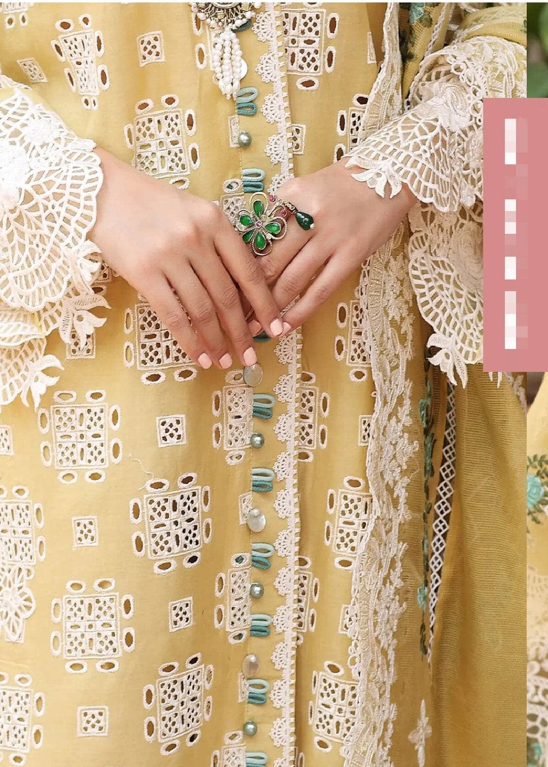 img_manara_lawn_22_awwal_boutique