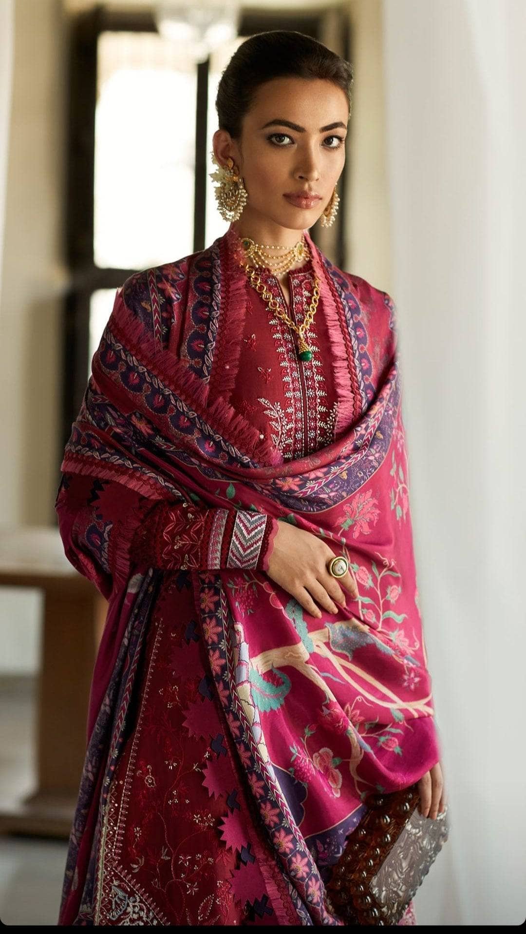 img_suffuse_lawn_collection_22_awwal_boutique